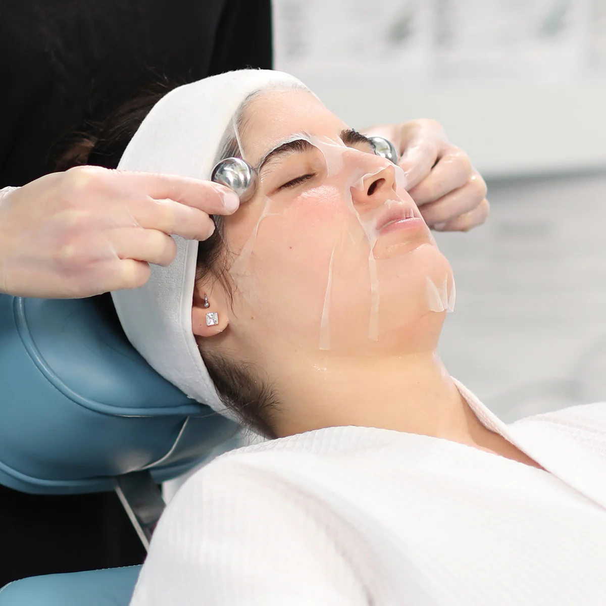 Biolight® Express Brightening Facial | 5 Pro Uni-dose Treatments - Image 3